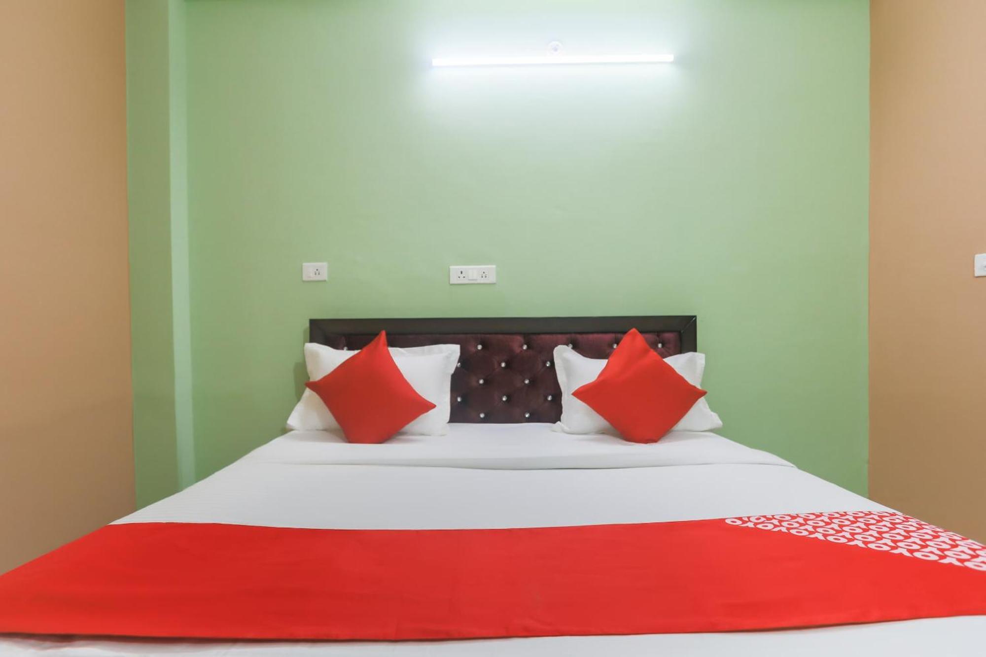 Hotel O Gdd Kuteer Noida Esterno foto